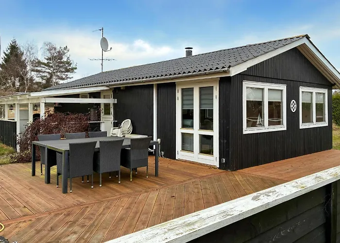 Holiday home Gorgeous In Vaeggerlose With Wifi